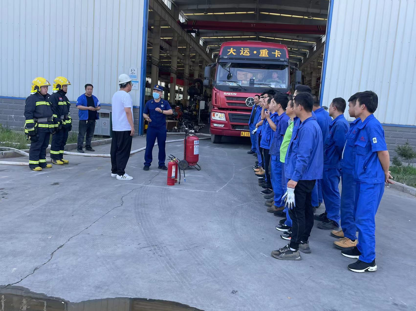 航天泵閥(fa)-消防應急(jí)演練培訓(xùn) 航天泵閥(fa)-消防應急(jí)演練培訓(xun)