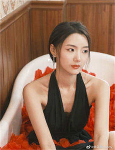 龙泽罗莎