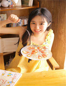 円城ひとみ